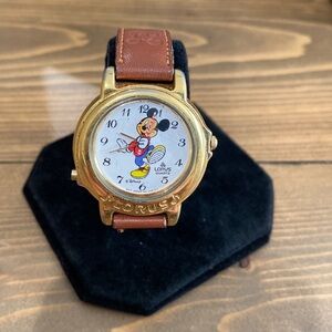 Lorus Quartz Leather Strap Vintage Disney Watch